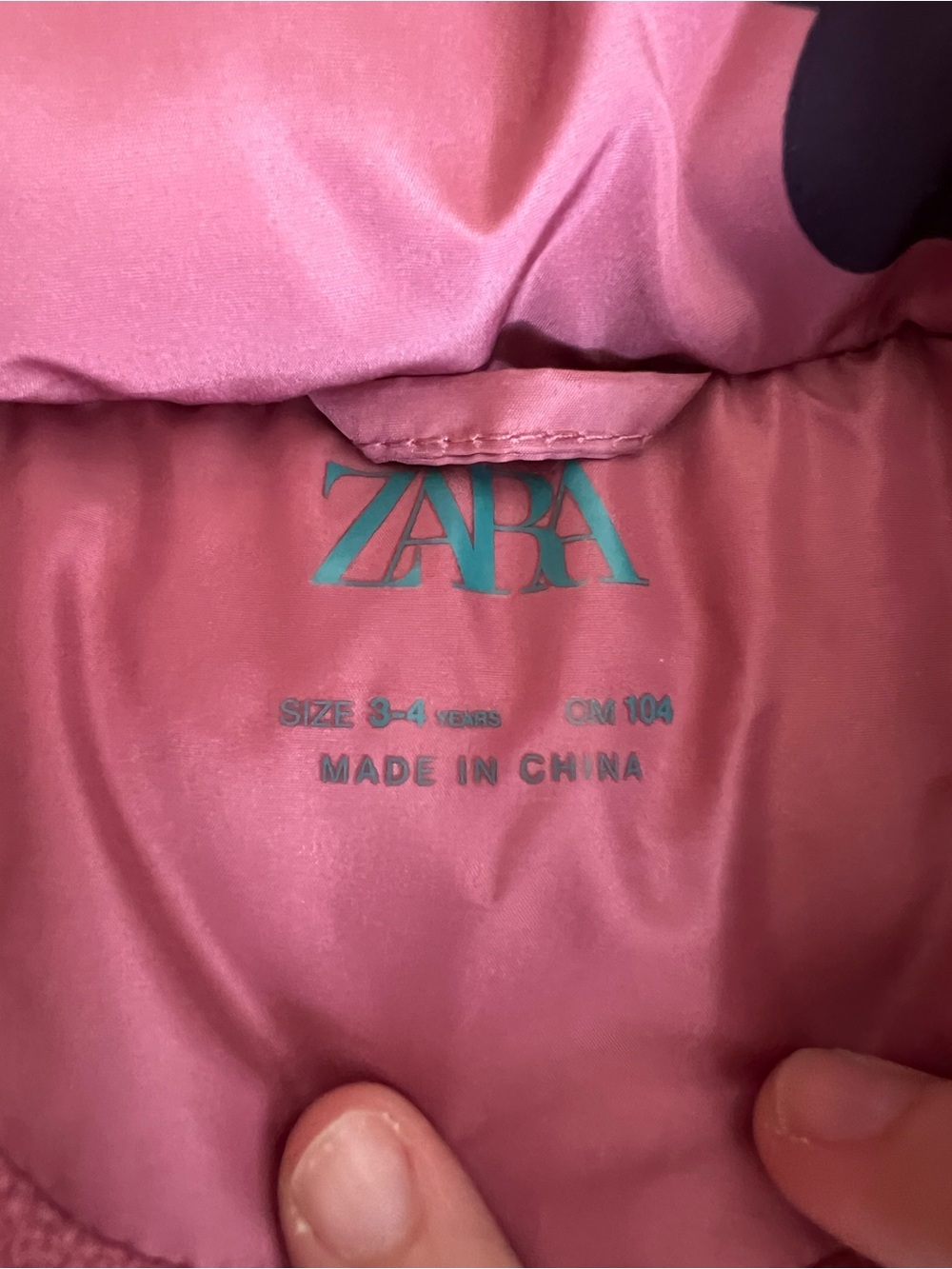 Zara kids. Pink Hooded Puffer Jacket with Dark Apple Motif - Picture 4 of 6